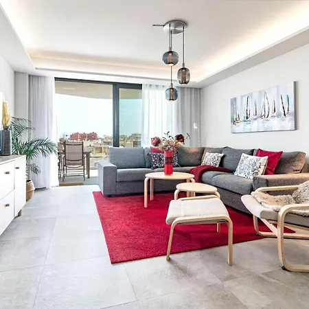 Inf46p - Spacious In Apartment Estepona