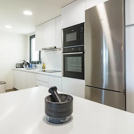 Inf46p - Spacious In Apartment *