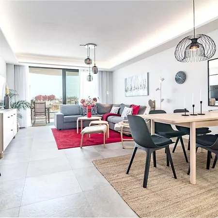 Inf4.6p - Spacious In Estepona
