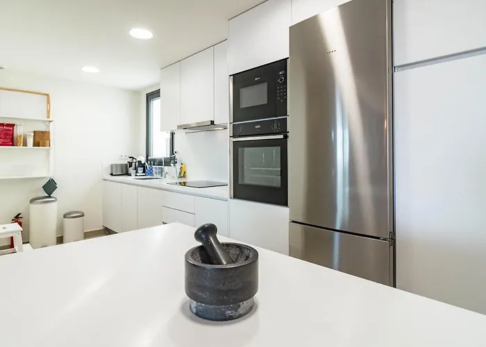 Inf4.6p - Spacious In Apartment *