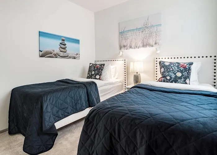 Inf4.6p - Spacious In * Estepona