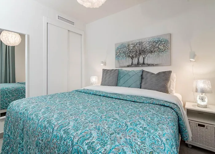 Inf4.6p - Spacious In Apartment