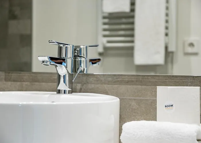 Inf4.6p - Spacious In דירה *