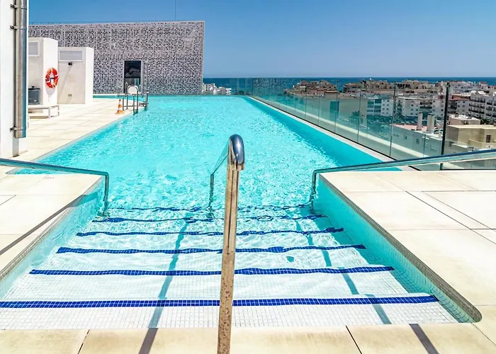 Inf4.6p - Spacious In דירה *