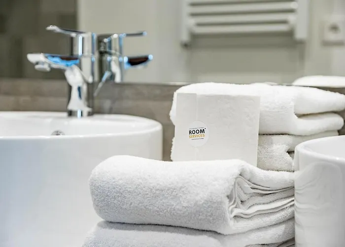 Inf4.6p - Spacious In *