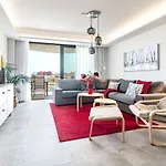 Inf4.6p - Spacious In דירה אסטפונה