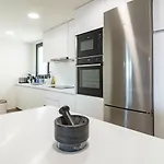 Inf4.6p - Spacious In דירה *